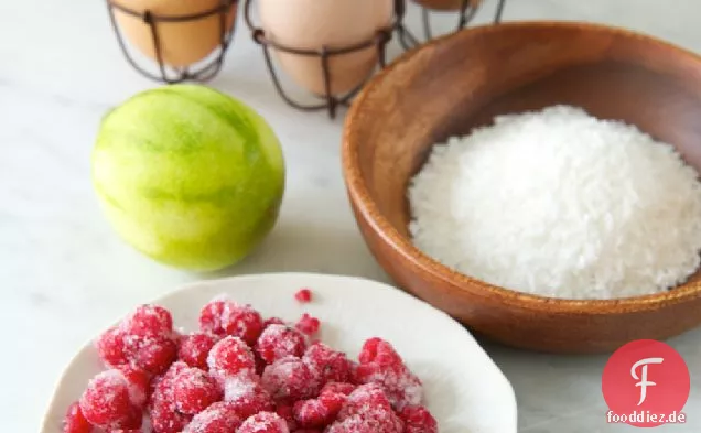 Himbeer-, Limetten- und Kokosnusspfannkuchen