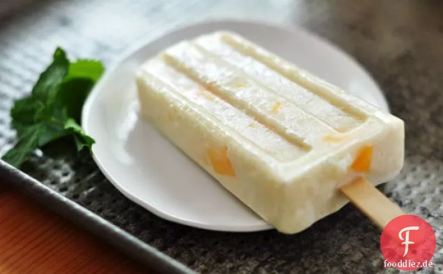Kokos- und Mango-Reispudding Pops