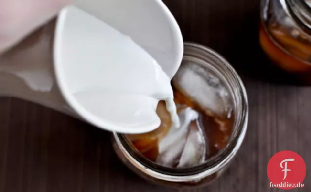 Hausgemachter Mokka-Kokos-Eiskaffee
