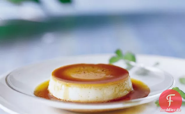 Kokos-Flans mit Rum