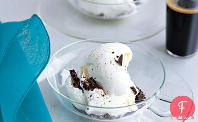Espresso-beträufelt Eis