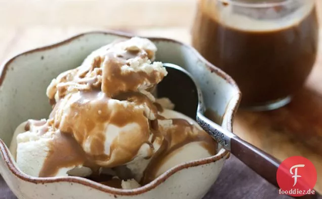Gesalzene Kaffee-Karamell-Sauce