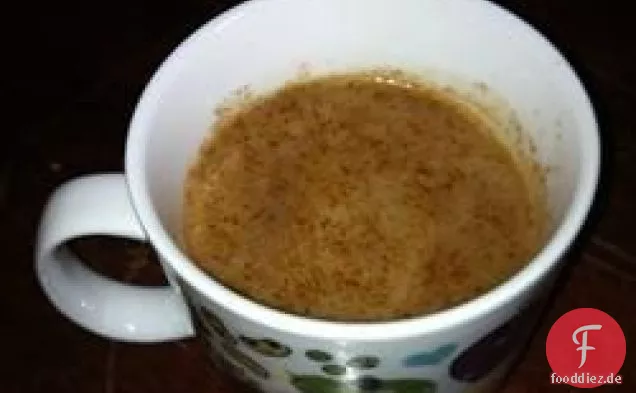 Gewürzter Kokosnusskaffee