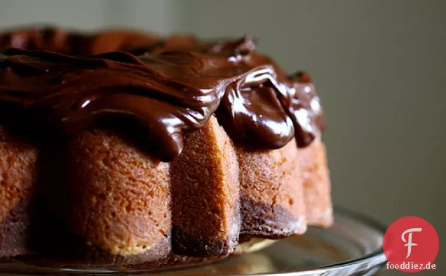 Mokka Haselnuss Marmorkuchen mit Mokka Sauerrahm Ganache