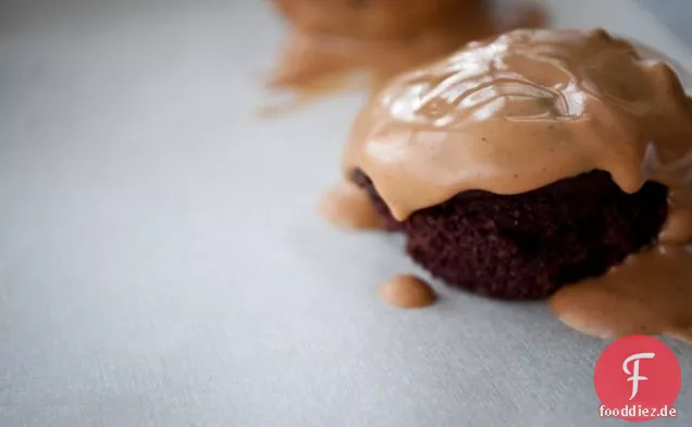 Erdnussbutter Brownie Bites