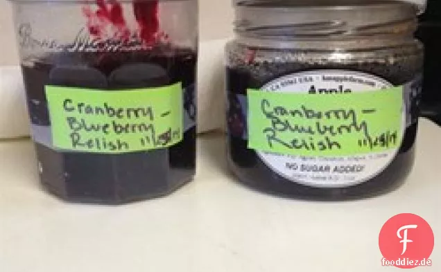 Festlicher frischer Heidelbeer-Cranberry-Genuss