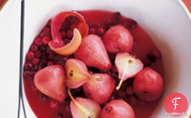 Cranberry-pochierte Birnen