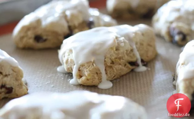 Zitrone & Cranberry Scones