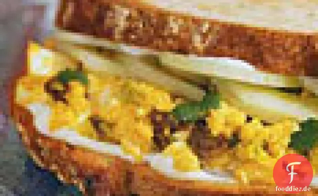 Curry-Ei-Salat-Sandwiches
