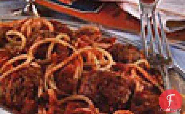 Spaghetti mit sizilianischen Fleischbällchen
