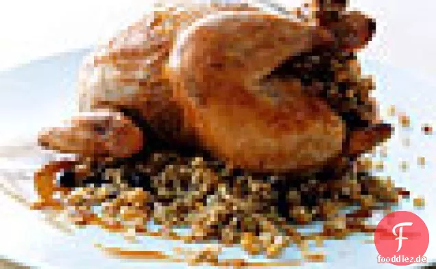Geröstete Poussins mit Grün-Weizen-Füllung