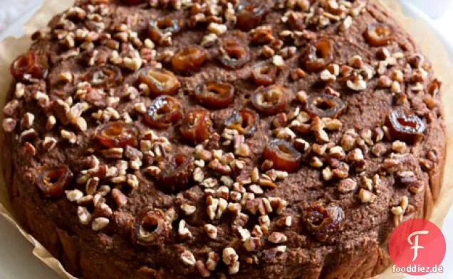 Dunkle Schokolade Dattelkuchen mit Pekannüssen - glutenfrei