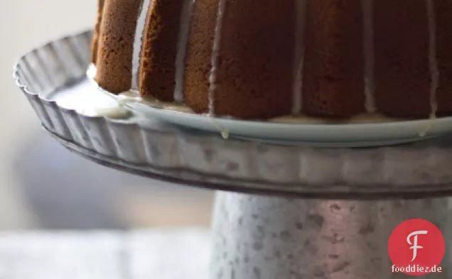 Datum Bundt Torte Mit Honig, Nelken Glasur