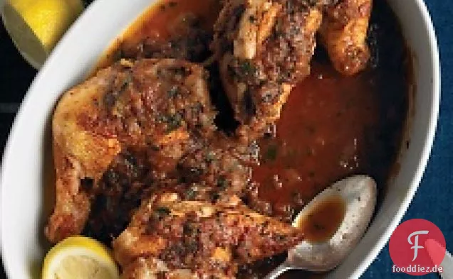 Geschmortes Huhn mit Datteln