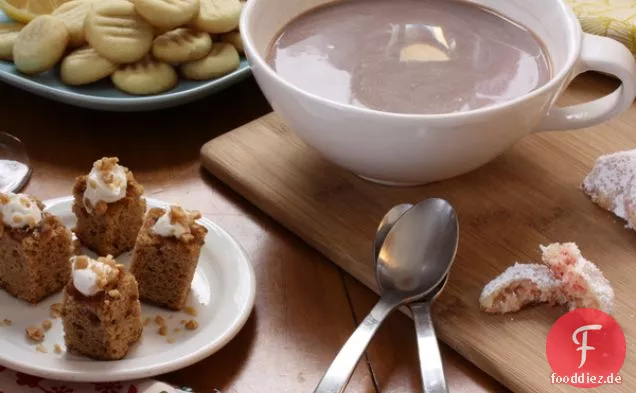 Sticky Toffee Pudding Bites mit Creme Fraiche