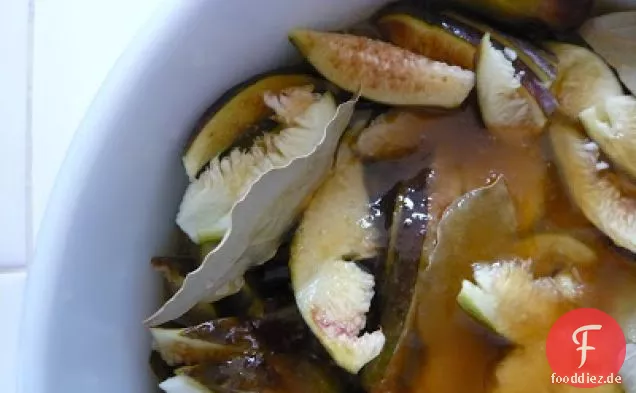 Feigenmarmelade mit lokalem Honig und Bucht