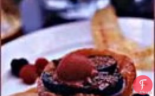 Feigen-Karamell-Torte mit Himbeersorbet