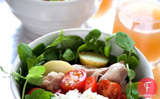 Hähnchen-Mozzarella-Salat mit Feigen-Relish-Dressing