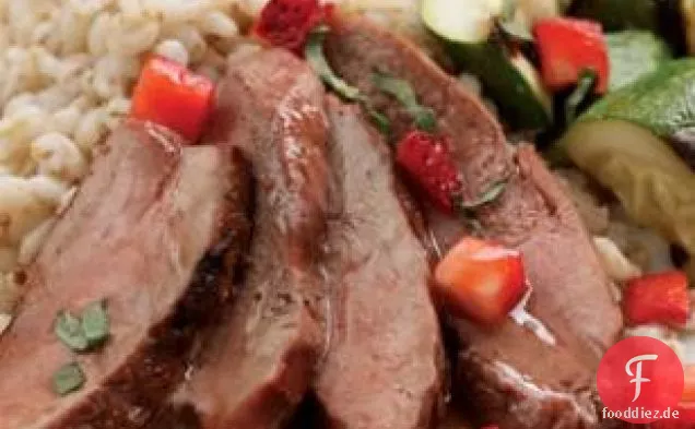 Gegrillte Ente mit Erdbeer-Feigen-Sauce