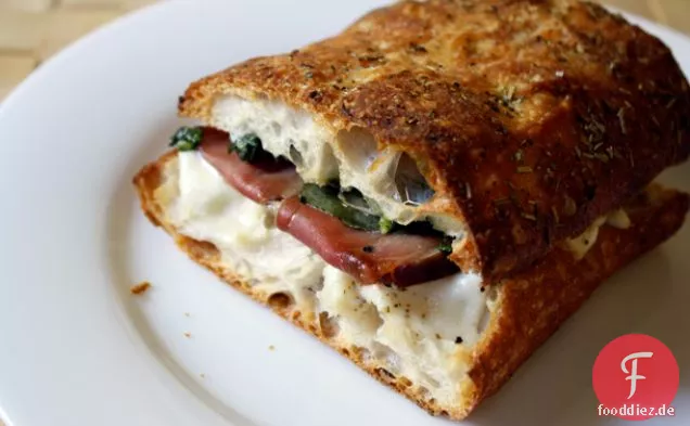 Abendessen heute Abend: Warme Feige, Mozzarella und Schinken-Sandwich