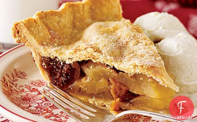 Birne und getrocknete Feigenkuchen