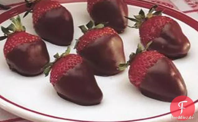 Schokolade bedeckte Erdbeeren
