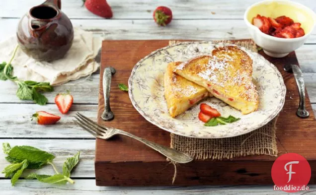 Erdbeer-Mascarpone gefüllter französischer Toast