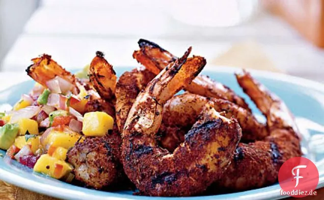 Jerk Shrimps mit gegrillten Zwiebeln, Avocado und Mango Salsa