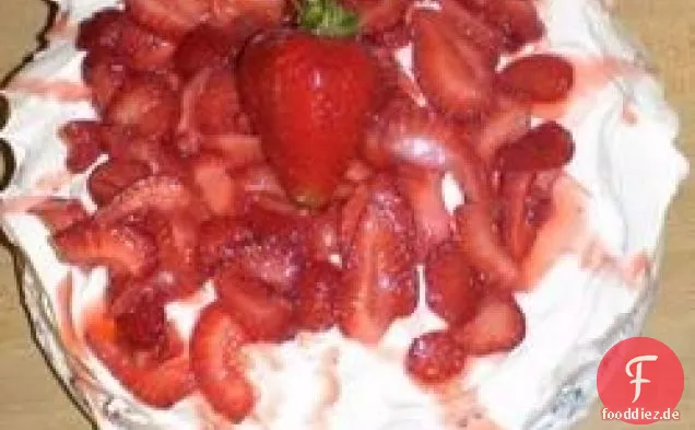 - Erdbeer-Kuchen-Iii -