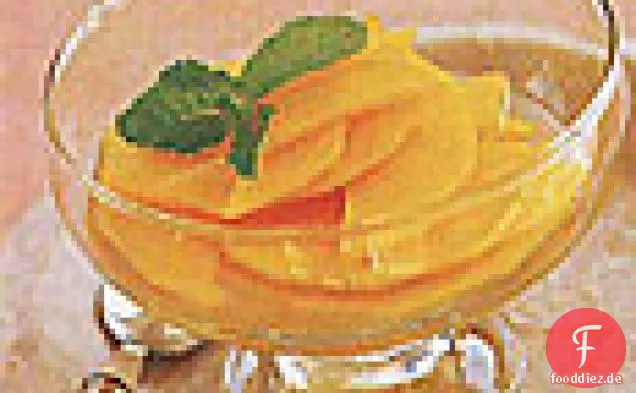 Mango in Ingwer-Minze-Sirup