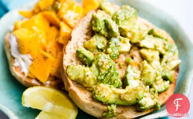 Guaca-mango Bagel