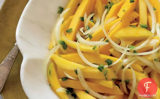 Grüner Mangosalat