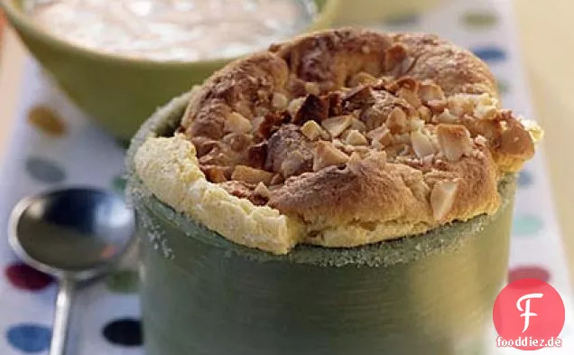 Mango-Macadamia-Soufflé