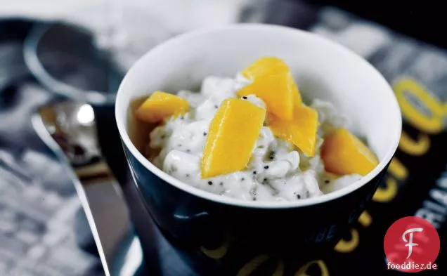 Kalk-Duftenden Mohn-Samen-Milchreis mit Mango