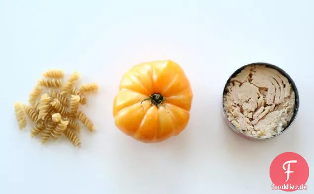 Pasta mit Tonnato und Tomaten