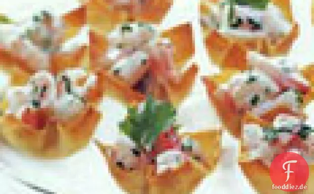 Mango-Curry-Garnelen-Salat in Wonton Cups