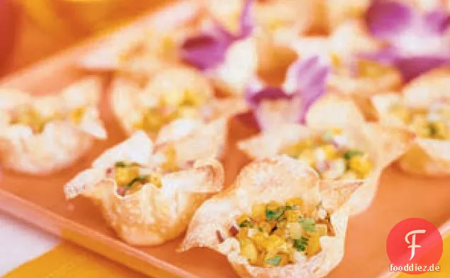 Mango-Salsa Wontons