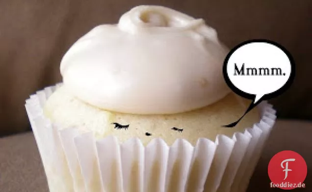 Bergiger Engel Essen Cupcakes mit verbrannter Butter Sahnehäubchen und Ein H