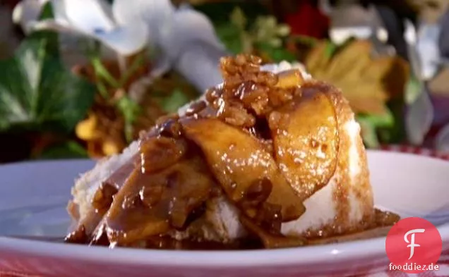 Oma Lorraine ' s Apple Angel Food Cake