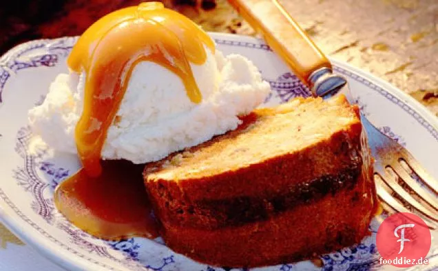 Honey-Apple Cake