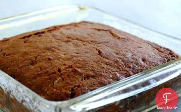 Applesauce Spice Cake
