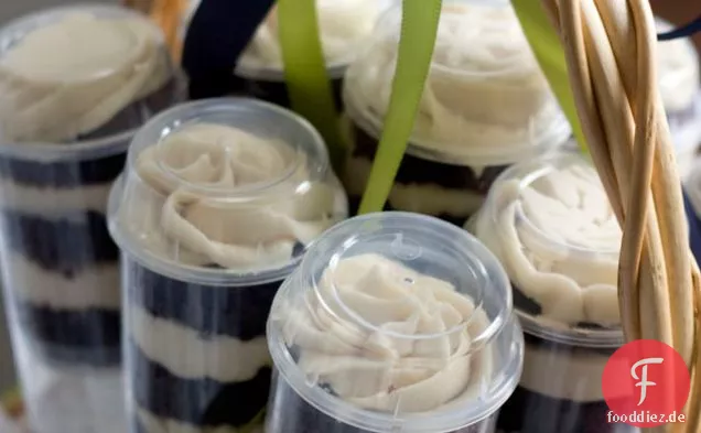 Chocolate Cake With Kahlua Buttercream Push Pops