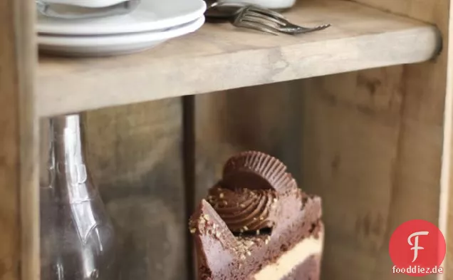 Peanut Butter Cup Brownie Cake