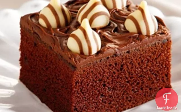 Hershey's Hugs And Kisses Candies Chocolate Cake