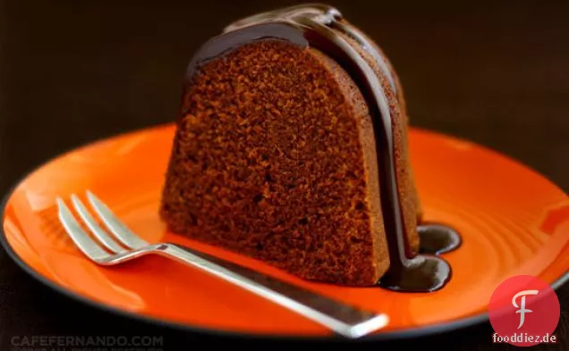Doppelter Schokoladen-Bundt-Kuchen