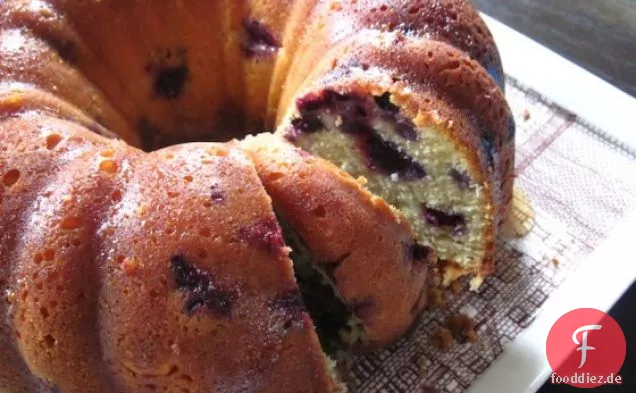 Zitrone Blueberry Crumb Bundt Kuchen