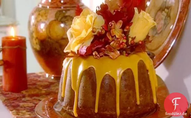 Gewürzter Kürbis Bundt Kuchen mit Zitrusglasur