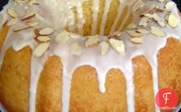 Frischer Zitronen-Bundt-Kuchen