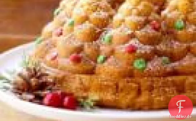 Cranberry-orange-spice-Bundt® Cake