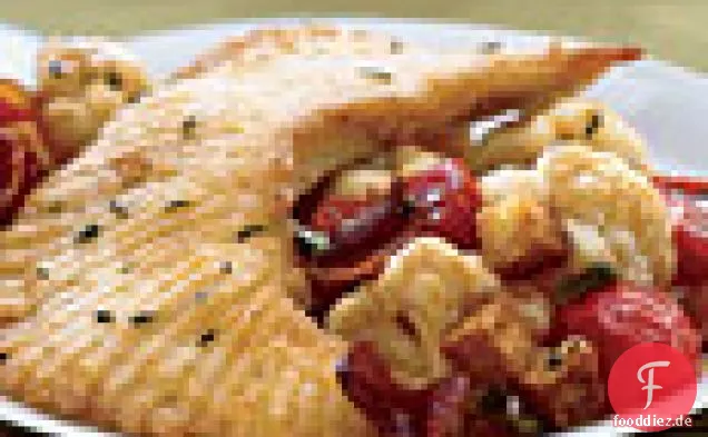 Knuspriger Skate mit Blumenkohl, Speck, Kapern und Croutons